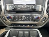 2017 GMC Sierra 2500HD Denali Crew Cab 4x4 Controls