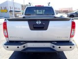 2018 Nissan Frontier Pro-4X Crew Cab 4x4 Marks and Logos