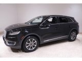 2019 Lincoln Nautilus Select Front 3/4 View