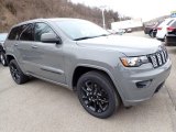 2022 Jeep Grand Cherokee Laredo X 4x4 Front 3/4 View