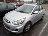 2012 Hyundai Accent GLS 4 Door