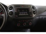 2016 Volkswagen Tiguan SE Controls
