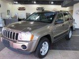 2006 Light Khaki Metallic Jeep Grand Cherokee Laredo #14364013