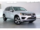 2017 Volkswagen Touareg V6 Wolfsburg Exterior