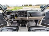 2002 Chevrolet Suburban 2500 LS 4x4 Dashboard