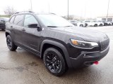 2022 Jeep Cherokee Trailhawk 4x4 Front 3/4 View