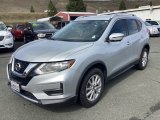 2017 Nissan Rogue SV Front 3/4 View