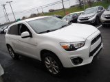 2015 Mitsubishi Outlander Sport ES AWC Front 3/4 View