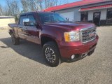 2014 GMC Sierra 2500HD Denali Crew Cab 4x4 Front 3/4 View