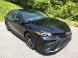 2021 Toyota Camry SE Front 3/4 View