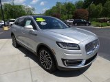 2019 Lincoln Nautilus Reserve AWD Front 3/4 View