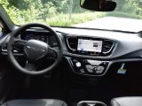 2022 Chrysler Pacifica Touring L AWD Dashboard