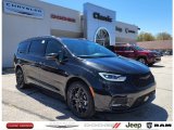 2022 Brilliant Black Crystal Pearl Chrysler Pacifica Limited AWD #144184151