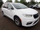 2022 Chrysler Pacifica Limited AWD Front 3/4 View