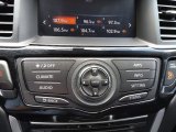 2019 Nissan Pathfinder S 4x4 Controls