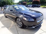 2019 Lincoln Continental Select AWD Front 3/4 View