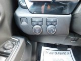 2022 Chevrolet Silverado 1500 LT Crew Cab 4x4 Controls