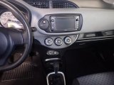 2015 Toyota Yaris 3-Door L Controls