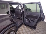 2018 Volkswagen Atlas SEL 4Motion Door Panel