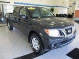 2013 Nissan Frontier SV V6 Crew Cab 4x4 Front 3/4 View