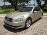 Coral Sand Metallic Nissan Maxima in 2006