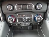 2023 Chevrolet Suburban Z71 4WD Controls
