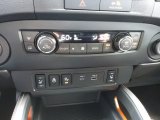 2022 Nissan Frontier Pro-X Crew Cab Controls