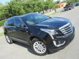 2019 Cadillac XT5  Front 3/4 View