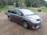 2020 Toyota Sienna XLE Front 3/4 View