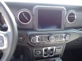 2022 Jeep Wrangler Unlimited Sahara 4x4 Controls