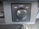 2006 Mitsubishi Raider DuroCross Extended Cab 4x4 Controls