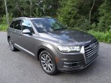 2018 Audi Q7 3.0 TFSI Premium Plus quattro Front 3/4 View