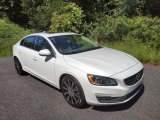 2017 Volvo S60 T6 AWD Front 3/4 View