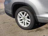 2016 Toyota Highlander LE Wheel