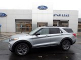 2022 Iconic Silver Metallic Ford Explorer XLT 4WD #145045080