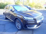 2019 Lincoln Nautilus Reserve AWD Front 3/4 View