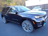 2022 Jeep Grand Cherokee Overland 4XE Hybrid Front 3/4 View