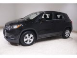 2019 Chevrolet Trax LS Front 3/4 View