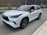 2023 Toyota Highlander XLE Front 3/4 View