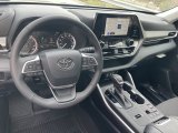 2023 Toyota Highlander LE Dashboard