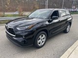 2023 Toyota Highlander LE Front 3/4 View