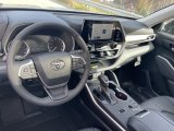 2023 Toyota Highlander XLE Dashboard