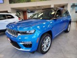 2022 Jeep Grand Cherokee Summit 4XE Hybrid Front 3/4 View