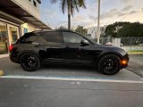 2018 Bentley Bentayga W12 Exterior