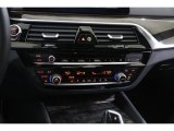2020 BMW 5 Series 540i xDrive Sedan Controls