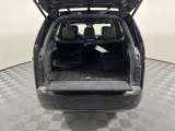 2023 Land Rover Discovery P360 S R-Dynamic Trunk