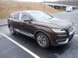 2019 Lincoln Nautilus Select AWD Front 3/4 View