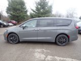 2022 Chrysler Pacifica Touring L Exterior