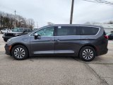 2022 Chrysler Pacifica Hybrid Limited Exterior