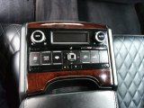 2017 Kia K900 Luxury 5.0 Controls